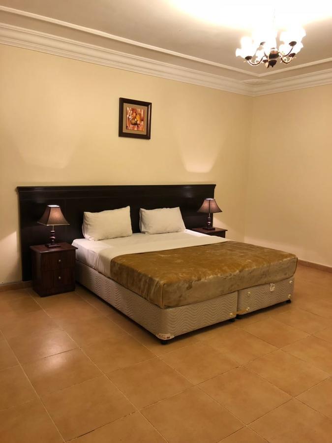 Апарт отель Al Meknan Furnished Units Медина Экстерьер фото