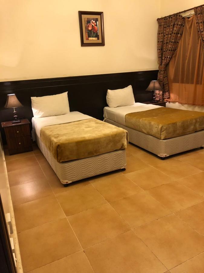 Апарт отель Al Meknan Furnished Units Медина Экстерьер фото