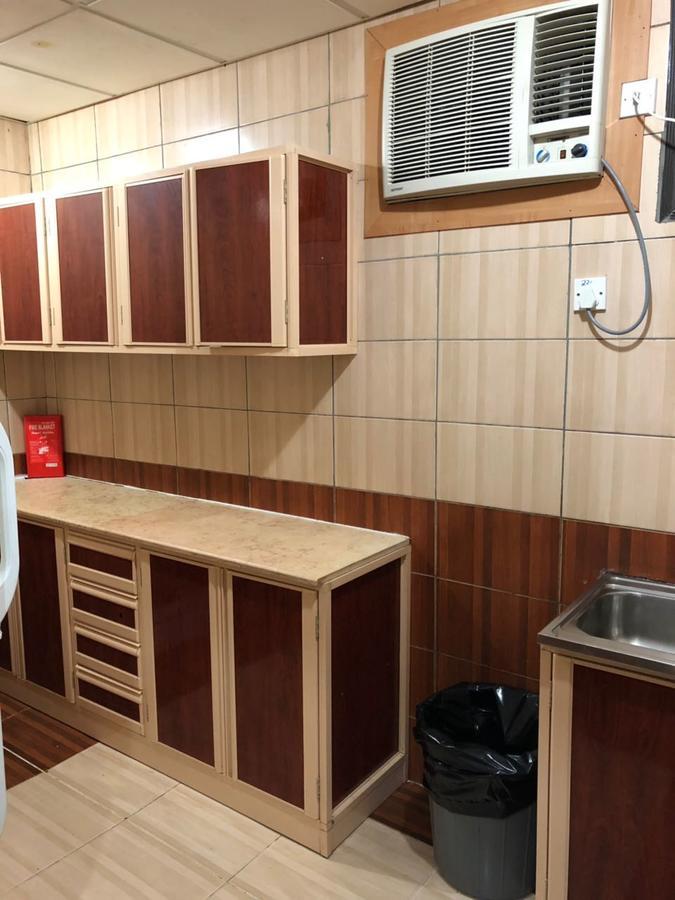 Апарт отель Al Meknan Furnished Units Медина Экстерьер фото